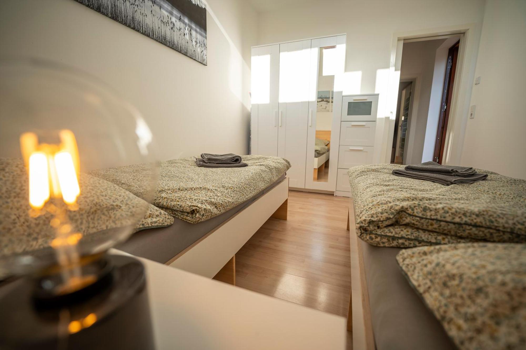 Appartement Haus Unterm Mammutbaum - Elberadweg à Magdebourg Extérieur photo