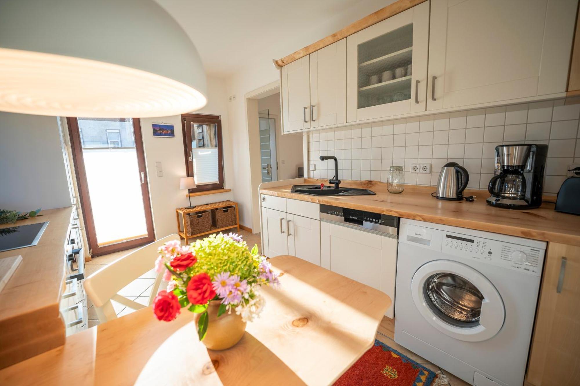 Appartement Haus Unterm Mammutbaum - Elberadweg à Magdebourg Extérieur photo