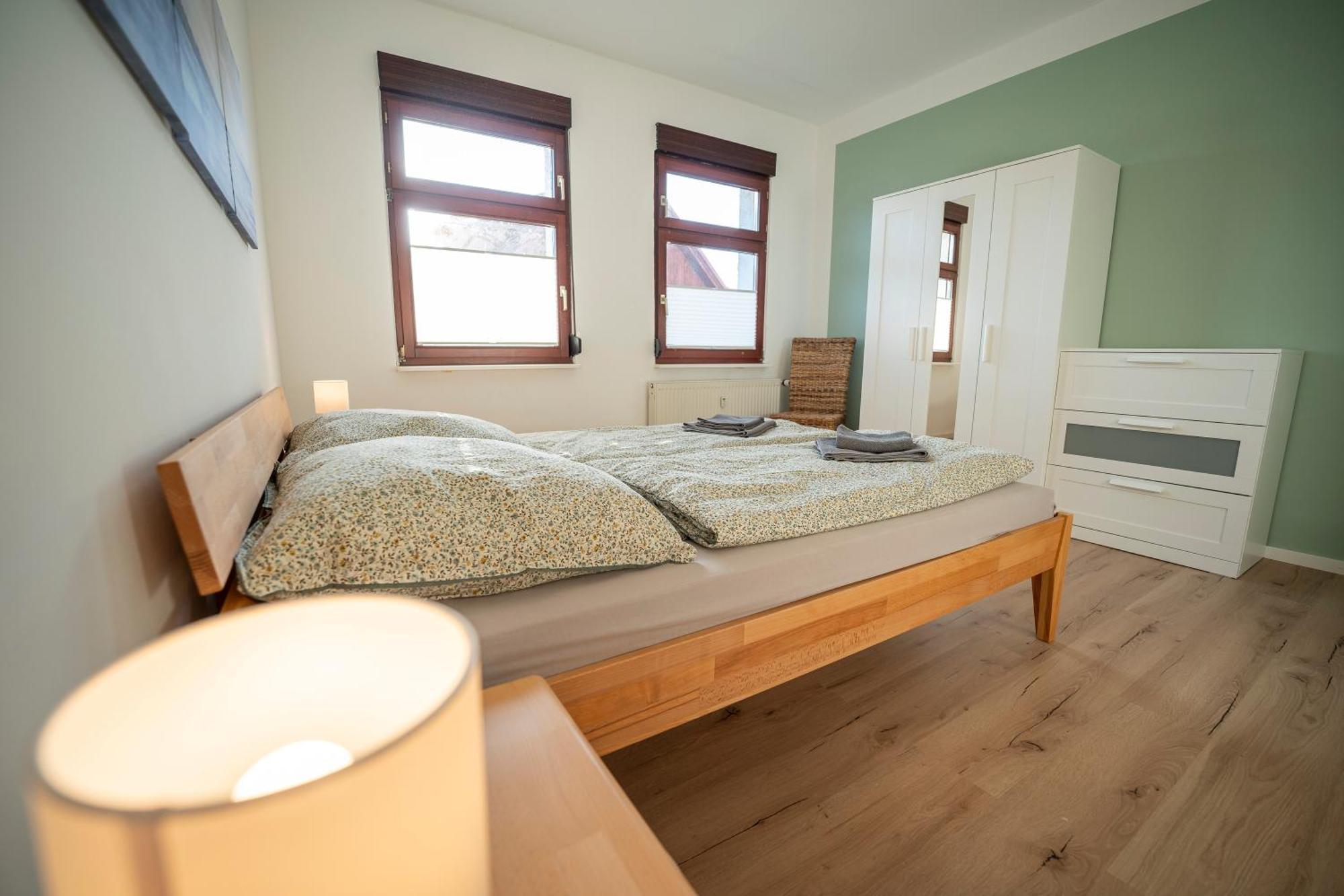 Appartement Haus Unterm Mammutbaum - Elberadweg à Magdebourg Extérieur photo
